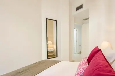 Cama o camas de una habitación en Amazing Unique 1BD 1BTH - Sol Madrid center