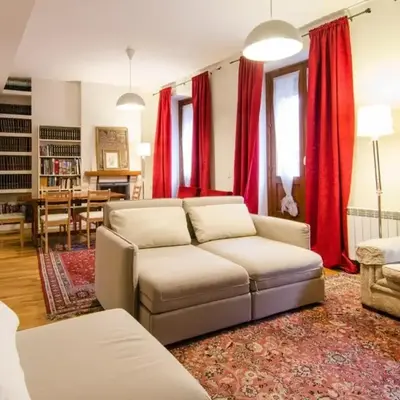 Bright Spacious 2BD 2BTH - Las Letras