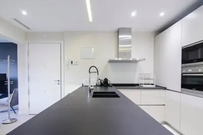 Una cocina o zona de cocina en Design apartment in Madrids Downtown - 3BD 2BT