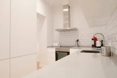 Una cocina o zona de cocina en Increíble nuevo 3BD 2BTH - Centro de la ciudad