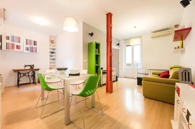 Zona de estar de Latina City Center - Bright Cozy 1BD