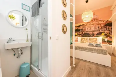 Un baño de Piso en Calle Provisiones