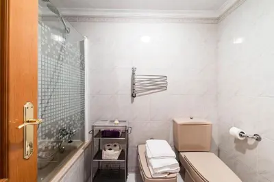Un baño de Prado Museum Air