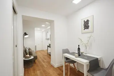Plano de LEEWAYS APARTMENT in SAN LORENZO