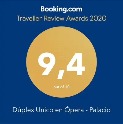 Certificado, premio, señal o documento que está expuesto en Dúplex Unico en Ópera - Palacio