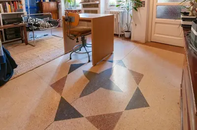 Biblioteca en el apartamento