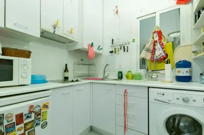 Una cocina o zona de cocina en Malasaña. La casa del artista