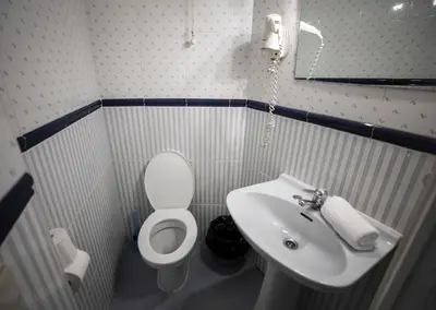 Un baño de Hostal Los Perales