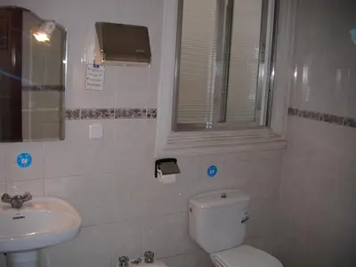 Un baño de Hostal Tudescos