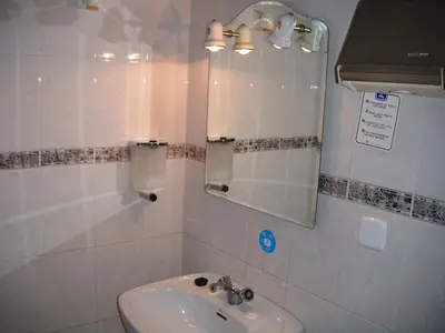 Un baño de Hostal Tudescos