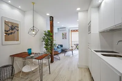Una cocina o zona de cocina en LEEWAYS LOFT in SAN MARCOS