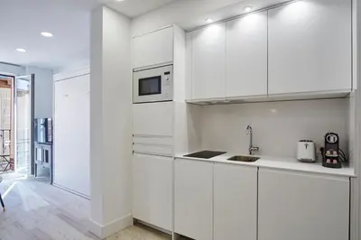 Una cocina o zona de cocina en LEEWAYS LOFT in SAN MARCOS