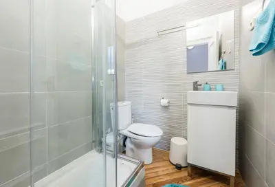 Un baño de M&F ATTIC WITH GREAT VIEWS