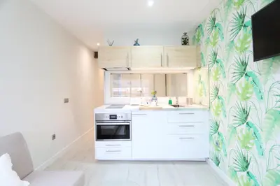 Una cocina o zona de cocina en Urbantec Realty - Núñez de Balboa - Castellana