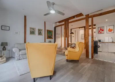 Zona de estar de Bright and Cozy 2BD 2BT GranVia