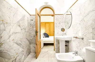 Un baño de 4 bedrooms 3.5 bathrooms furnished - Sol - functional spacious
