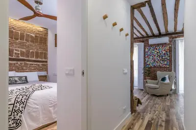 Cama o camas de una habitación en Bonito apartamento en típica corrala en el centro de Madrid
