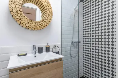 Un baño de Bonito apartamento en típica corrala en el centro de Madrid