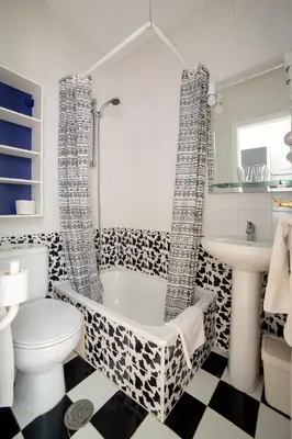 Un baño de Hostal Adriano