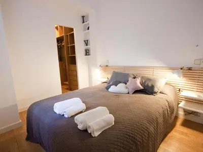 Cama o camas de una habitación en Flexliving Morería - monthly rentals & other non tourist stays only