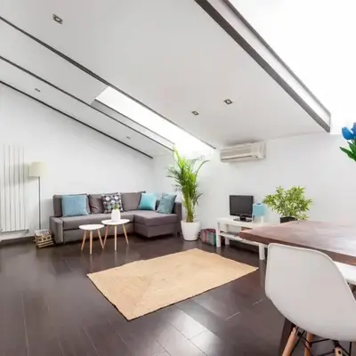 Cool Loft at Madrid heart a real finding at Malasana