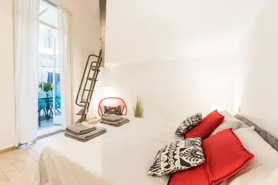 Plano de Stylish Loft at Madrid's Heart, Chueca