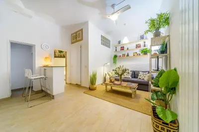 Plano de Stylish Loft at Madrid's Heart, Chueca