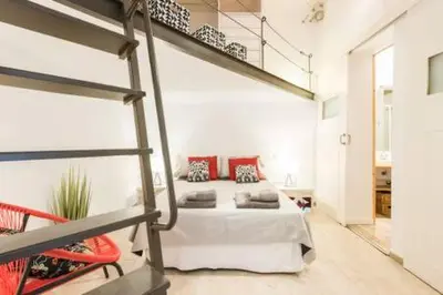 Plano de Stylish Loft at Madrid's Heart, Chueca