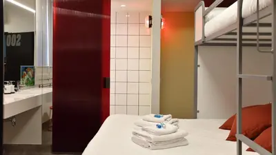 Un baño de Cats Hostel Madrid Sol