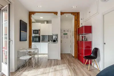 Una cocina o zona de cocina en Waou Chueca I - Alquiler Corta Duración