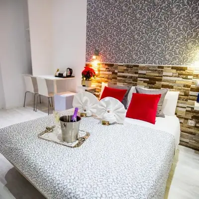 Hostal Adis