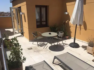 Un balcón o terraza de Plaza Mayor Suites & Apartments