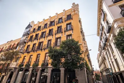 Edificio en el que se encuentra el apartamento