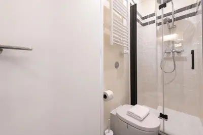 Un baño de Wonderful Apartment Chueca