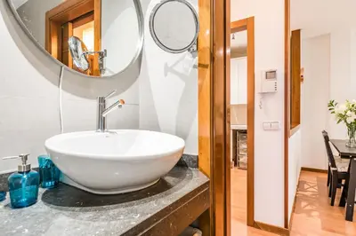 Un baño de Waou Gran Via I - Alquiler Corta Duración