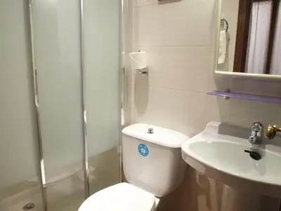 Un baño de Hostal Aliste