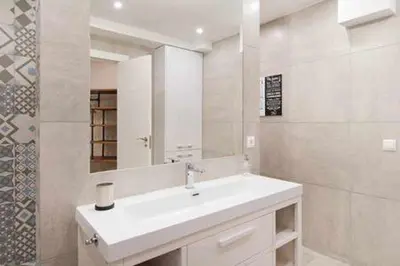 Un baño de **NEW** GRAN ESTUDIO A ESTRENAR CENTRO de MADRID