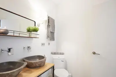 Un baño de LEEWAYS APARTMENT in FE