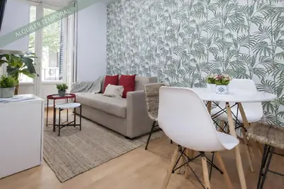 Zona de estar de Apartamento con Estilo en Madrid de los Austrias -Tradición Renovada