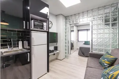 Una cocina o zona de cocina en Callao Apartment