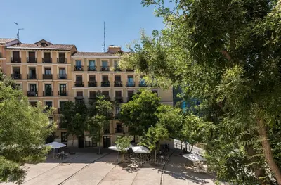 Edificio en el que se encuentra el apartamento
