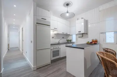 Una cocina o zona de cocina en Zurbano Madrid - Apartamento Elegante y Confortable en el Centro