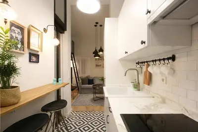 Plano de Moderno y reformado apartamento al lado del Museo