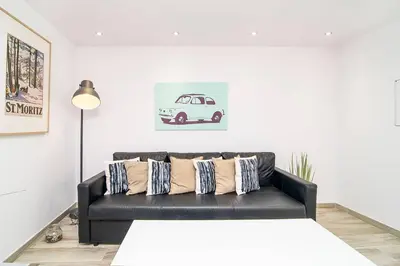 Zona de estar de Madrid Center apartment next Plaza Mayor by Batuecas