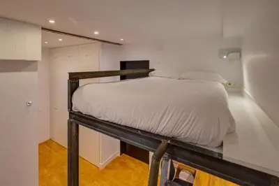 Cama o camas de una habitación en Luxury Rooms Madrid Center Duplex