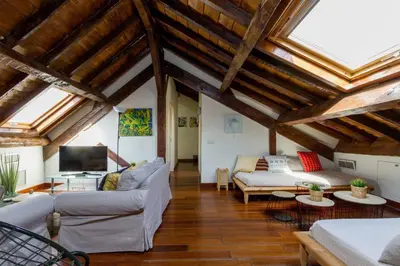 Zona de estar de Rustic 5 Bedroom Atic, La Latina (Centre Madrid)