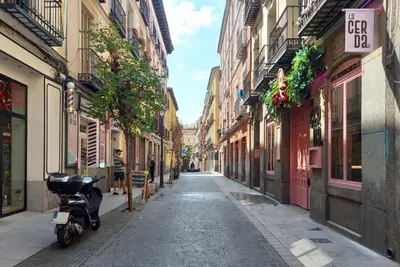 El barrio de los alrededores o un barrio cerca de este hostal o pensión