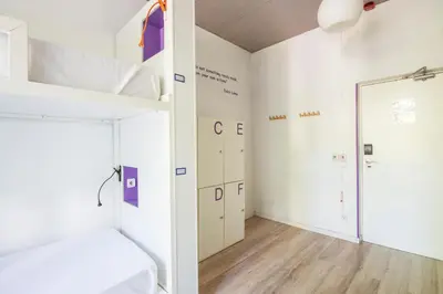 Un baño de Safestay Madrid Central