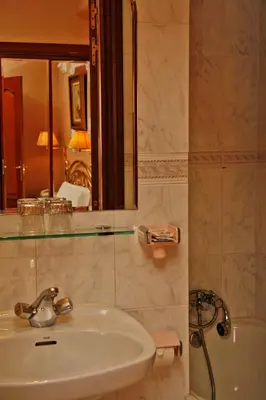 Un baño de Hostal Victoria III