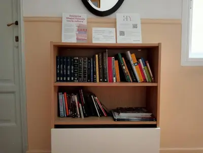 Biblioteca en el hostal o pensión